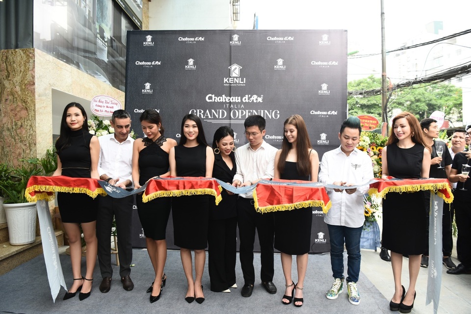 Khai trương showroom Chateau d’Ax – thương hiệu nội thất hàng đầu Italy tại Hà Nội - 5 Khai trương showroom Chateau d’Ax – thương hiệu nội thất hàng đầu Italy tại Hà Nội - 5
