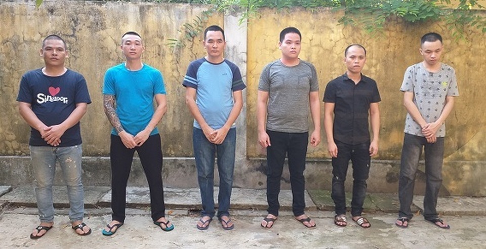 Triệt xóa đường dây buôn lậu “khủng” thu hàng chục xe hạng sang - 4 Triệt xóa đường dây buôn lậu “khủng” thu hàng chục xe hạng sang - 4