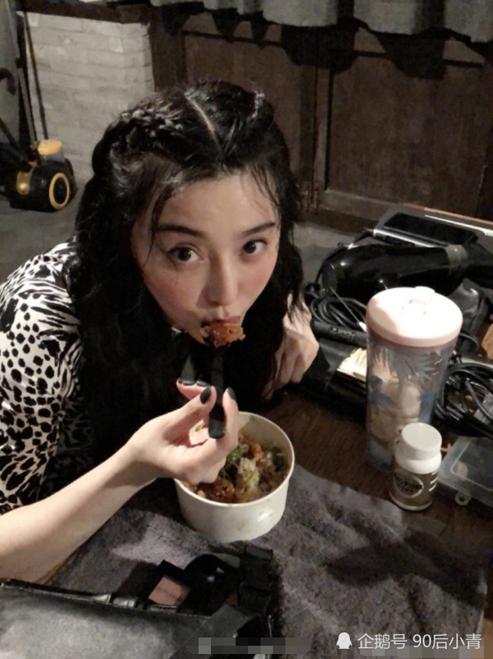 Phạm Băng Băng tăng cường học tiếng Anh chuẩn bị tham gia “bom tấn” Hollywood - 2 Phạm Băng Băng tăng cường học tiếng Anh chuẩn bị tham gia “bom tấn” Hollywood - 2