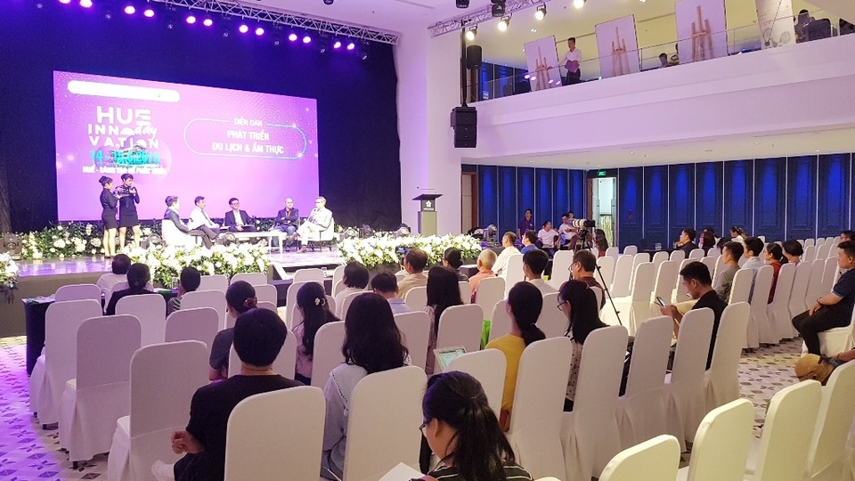 Hơn 1.000 người tham dự diễn đàn Huế - Sáng tạo để phát triển - 1 Hơn 1.000 người tham dự diễn đàn Huế - Sáng tạo để phát triển - 1