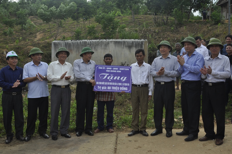 Quảng Bình: 43 hộ đồng bào dân tộc thiểu số vui mừng đón nhận nhà ở mới - 4 Quảng Bình: 43 hộ đồng bào dân tộc thiểu số vui mừng đón nhận nhà ở mới - 4