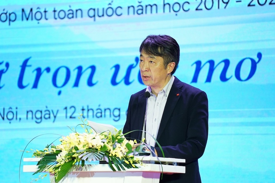 “Giữ trọn ước mơ”: Trao tặng Mũ bảo hiểm cho học sinh lớp Một toàn quốc năm học 2019 – 2020 - 2 “Giữ trọn ước mơ”: Trao tặng Mũ bảo hiểm cho học sinh lớp Một toàn quốc năm học 2019 – 2020 - 2
