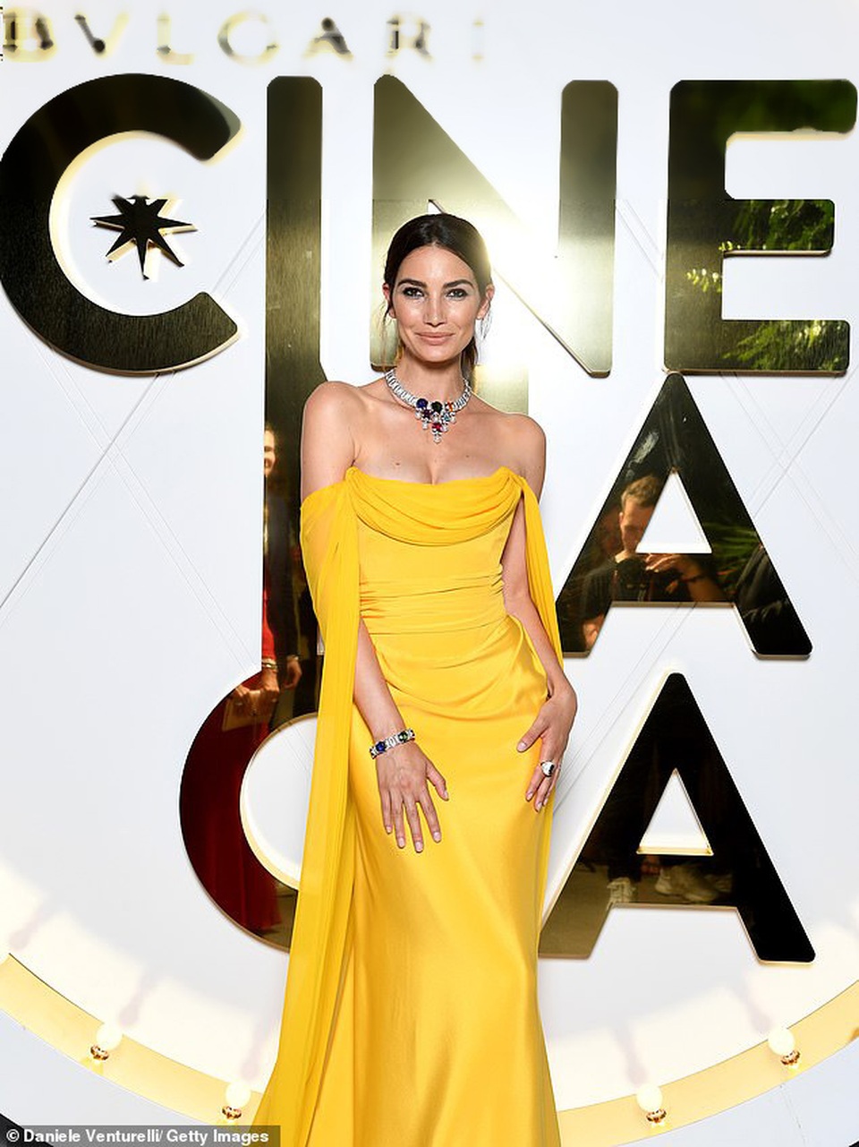 Lily Aldridge thon thả đáng kinh ngạc sau khi sinh con - 2 Lily Aldridge thon thả đáng kinh ngạc sau khi sinh con - 2