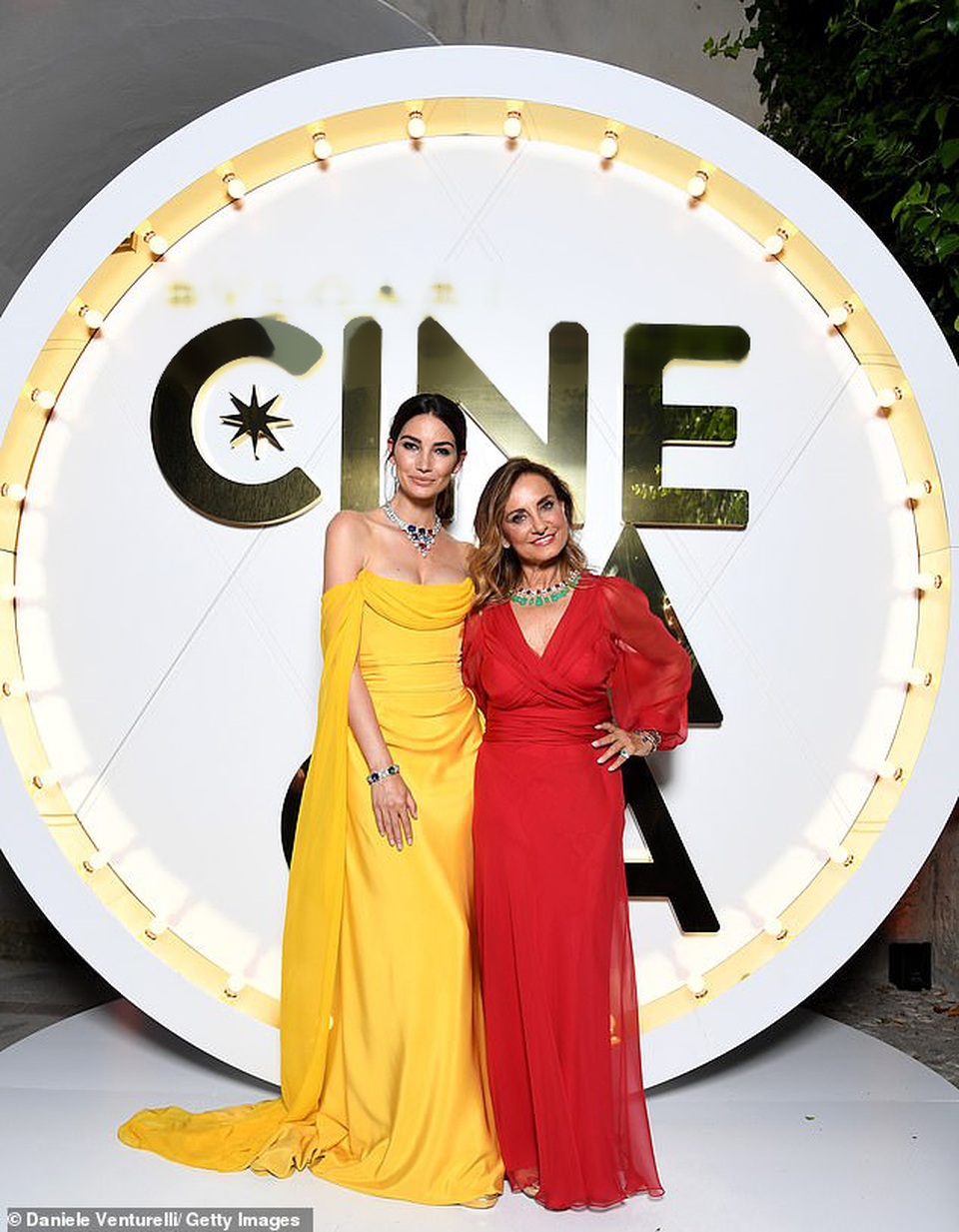 Lily Aldridge thon thả đáng kinh ngạc sau khi sinh con - 4 Lily Aldridge thon thả đáng kinh ngạc sau khi sinh con - 4
