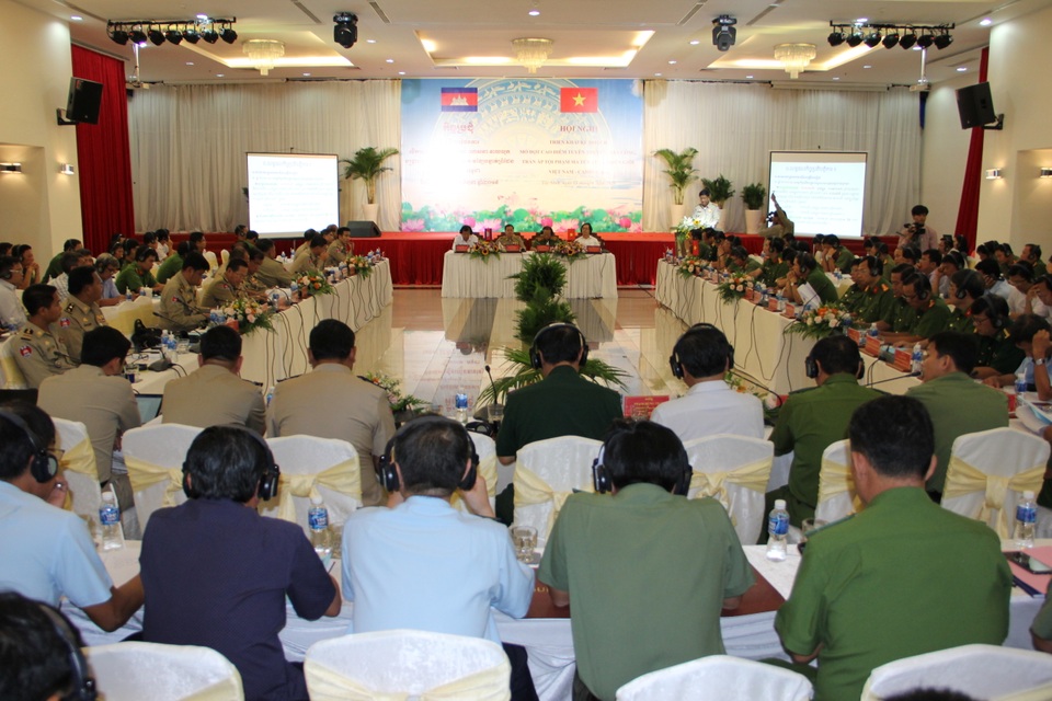 Ma túy từ “tam giác vàng” đổ về Việt Nam - 2