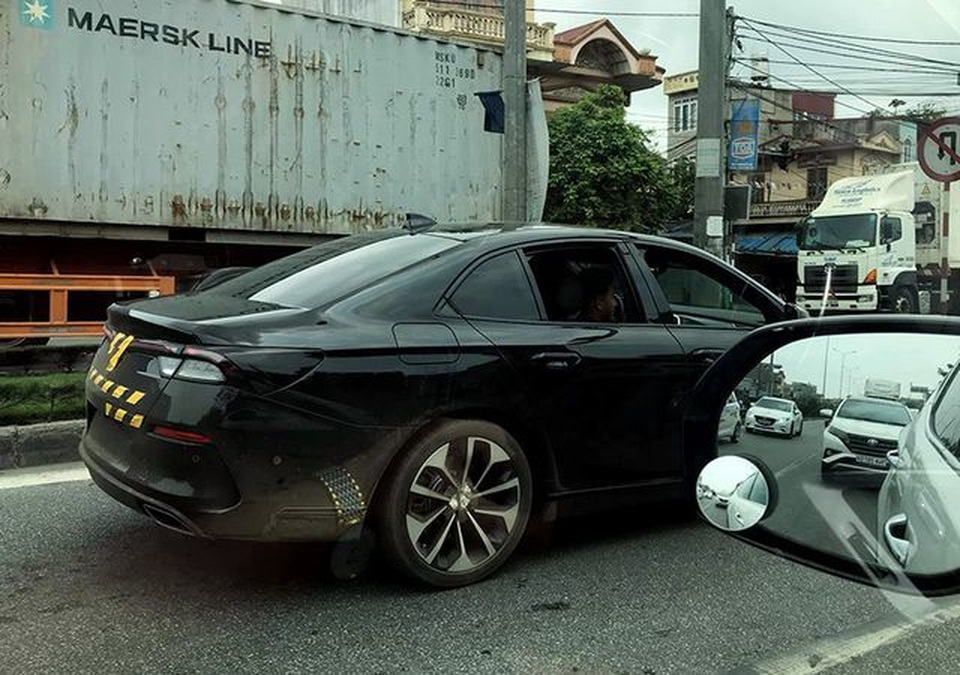 Nhìn lại hành trình 21 tháng ra đời mẫu xe ôtô Việt Nam đầu tiên mang tên VinFast - 15 Nhìn lại hành trình 21 tháng ra đời mẫu xe ôtô Việt Nam đầu tiên mang tên VinFast - 15