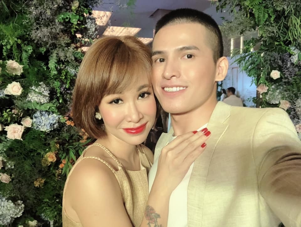Ca sĩ Phương Linh, Uyên Linh, MC Mù Tạt VTV thi nhau “than” “mót cưới” - 6 Ca sĩ Phương Linh, Uyên Linh, MC Mù Tạt VTV thi nhau “than” “mót cưới” - 6