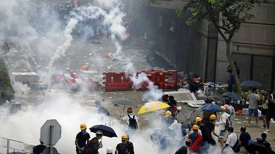 Dưới sức ép biểu tình, Hong Kong tuyên bố dừng vô thời hạn dự luật dẫn độ - 2 Dưới sức ép biểu tình, Hong Kong tuyên bố dừng vô thời hạn dự luật dẫn độ - 2