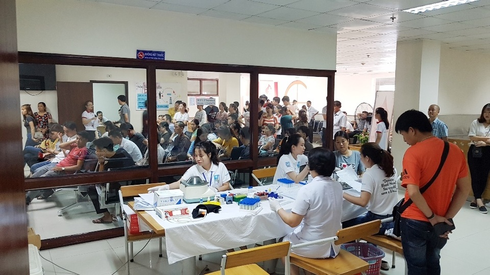 Huy động hàng trăm đơn vị máu và tiểu cầu trong thanh niên - 3 Huy động hàng trăm đơn vị máu và tiểu cầu trong thanh niên - 3