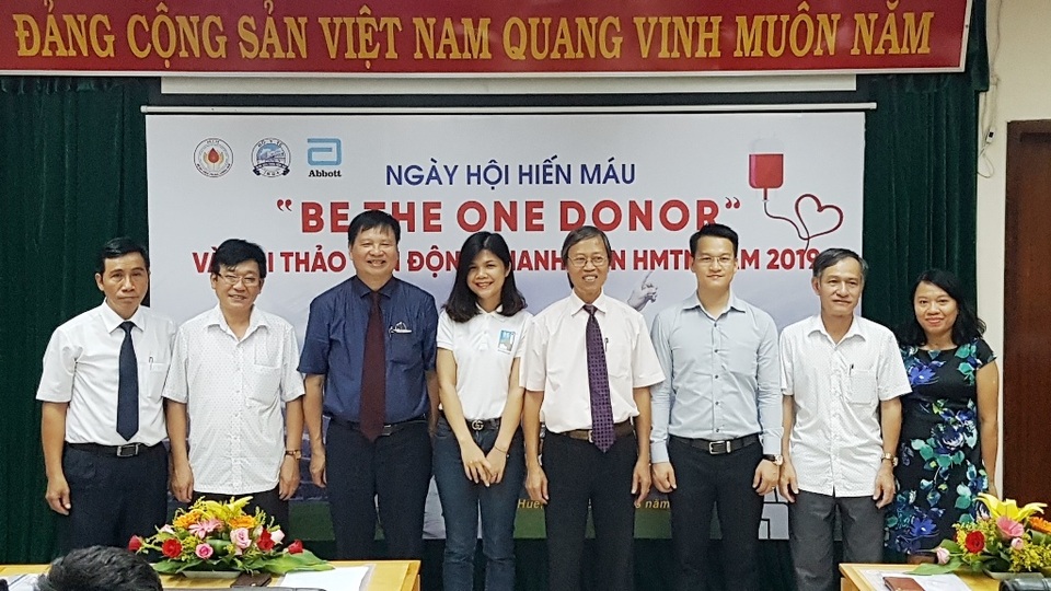Huy động hàng trăm đơn vị máu và tiểu cầu trong thanh niên - 8 Huy động hàng trăm đơn vị máu và tiểu cầu trong thanh niên - 8