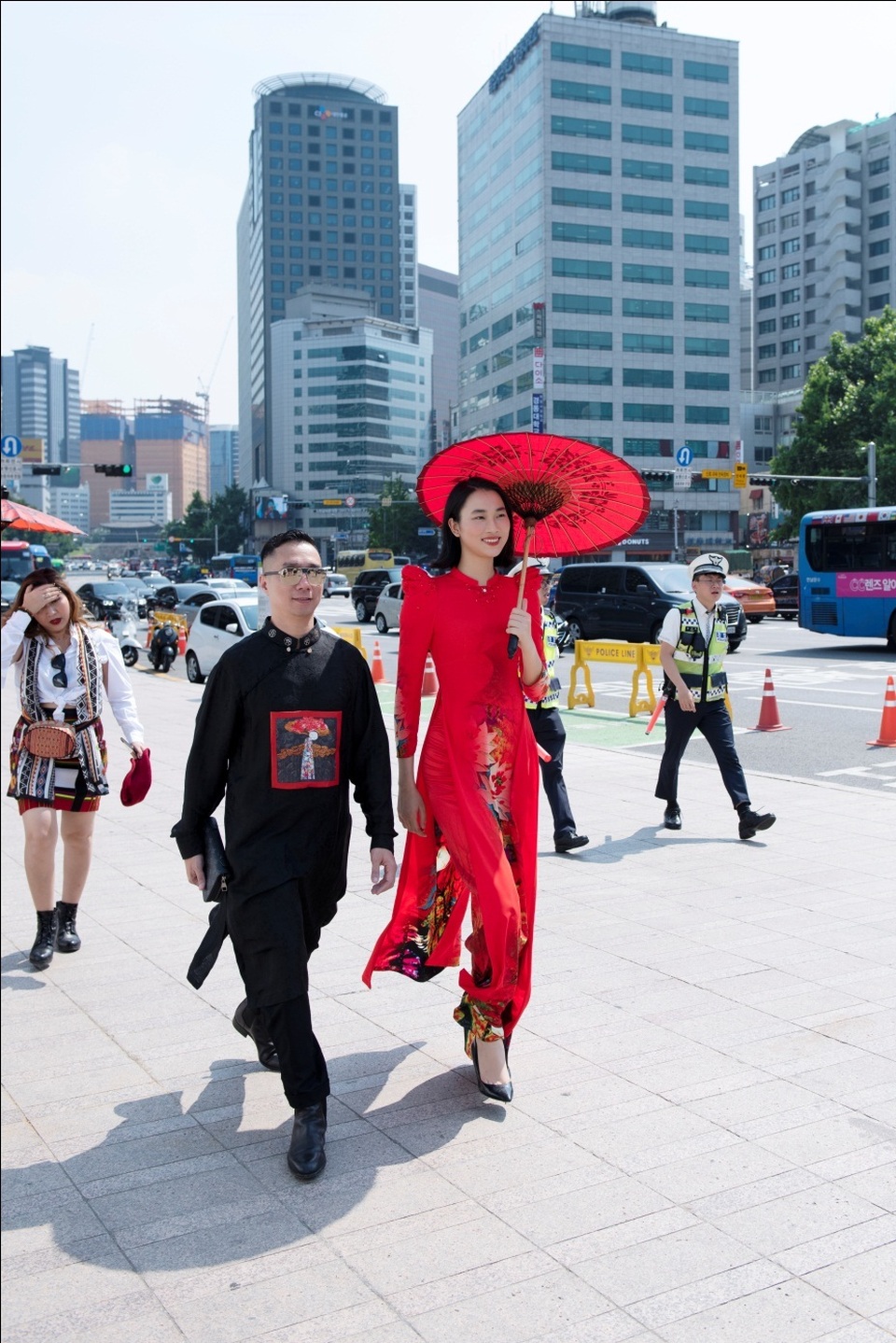 Áo dài Việt Nam nổi bật tại Tuần lễ ASEAN 2019 - 4 Áo dài Việt Nam nổi bật tại Tuần lễ ASEAN 2019 - 4