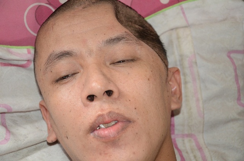 Chuyện lạ: Xót thương người mẹ nghèo đến bất lực không dám nhận 40 triệu đồng - 1 Chuyện lạ: Xót thương người mẹ nghèo đến bất lực không dám nhận 40 triệu đồng - 1
