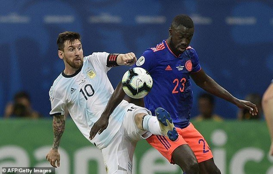 Argentina 0-2 Colombia: Nỗi thất vọng của Messi - 4 Argentina 0-2 Colombia: Nỗi thất vọng của Messi - 4