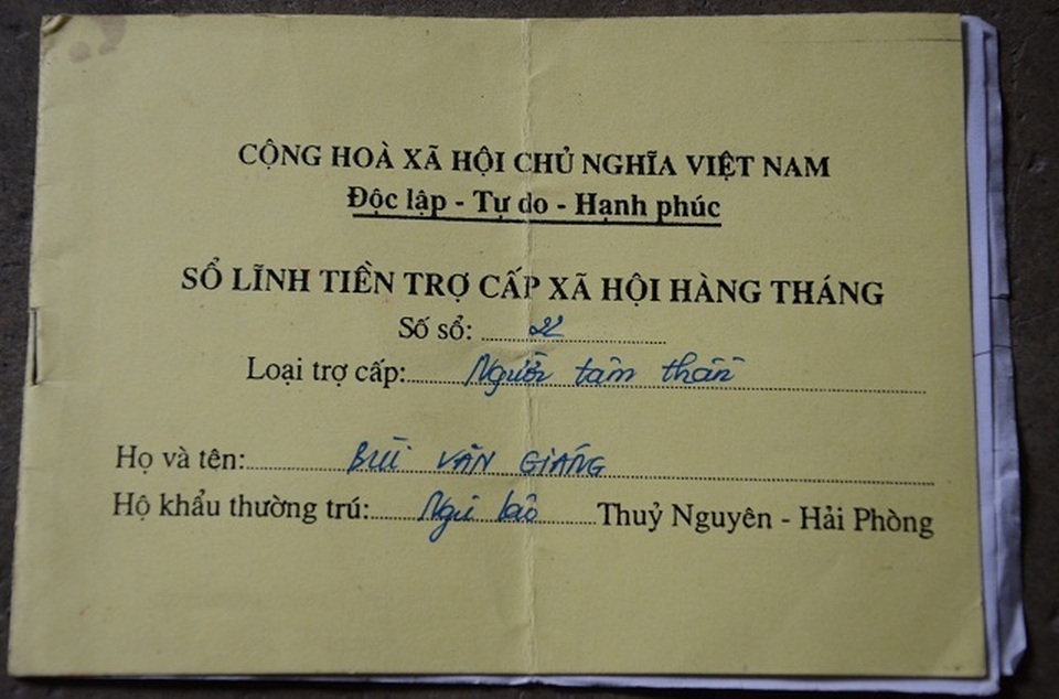 Chuyện lạ: Xót thương người mẹ nghèo đến bất lực không dám nhận 40 triệu đồng - 9 Chuyện lạ: Xót thương người mẹ nghèo đến bất lực không dám nhận 40 triệu đồng - 9