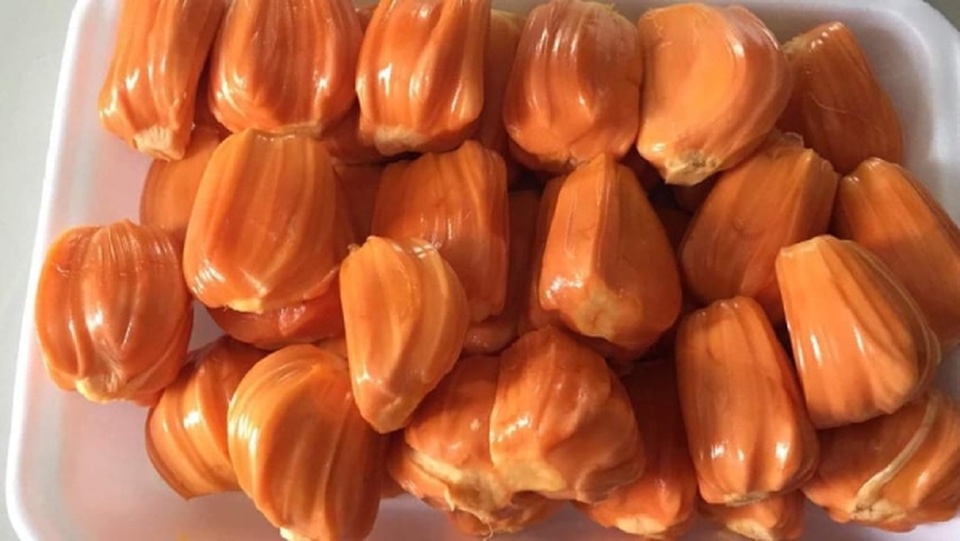 Mít có màu lạ đắt gấp 10 lần mít thường vẫn khiến chị em mê mẩn - 3 Mít có màu lạ đắt gấp 10 lần mít thường vẫn khiến chị em mê mẩn - 3