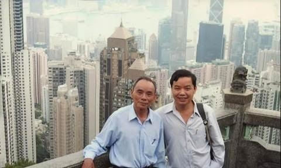 Tôi mắc nợ cha tôi một lời nói yêu thương và một cái ôm - 1 Tôi mắc nợ cha tôi một lời nói yêu thương và một cái ôm - 1
