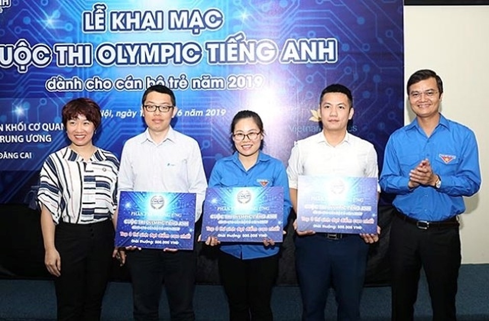 Cán bộ trẻ cả nước hào hứng tham gia cuộc thi Olympic Tiếng Anh lần đầu tổ chức - 2 Cán bộ trẻ cả nước hào hứng tham gia cuộc thi Olympic Tiếng Anh lần đầu tổ chức - 2