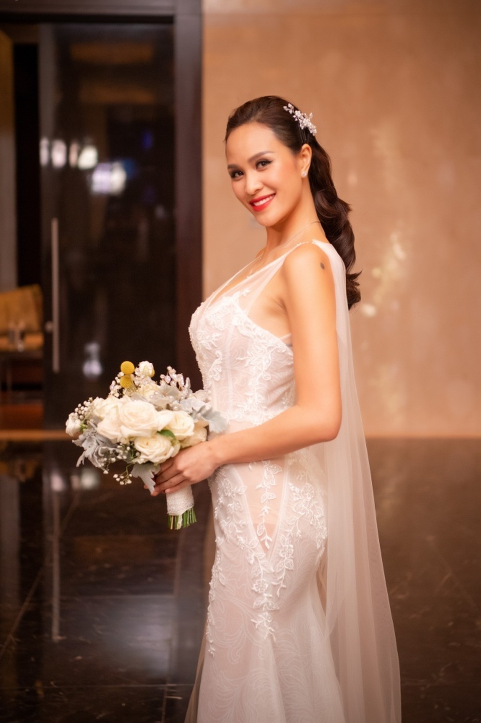 Chồng Tây bật khóc, hứa sẽ yêu thương siêu mẫu Phương Mai đến hết cuộc đời - 21