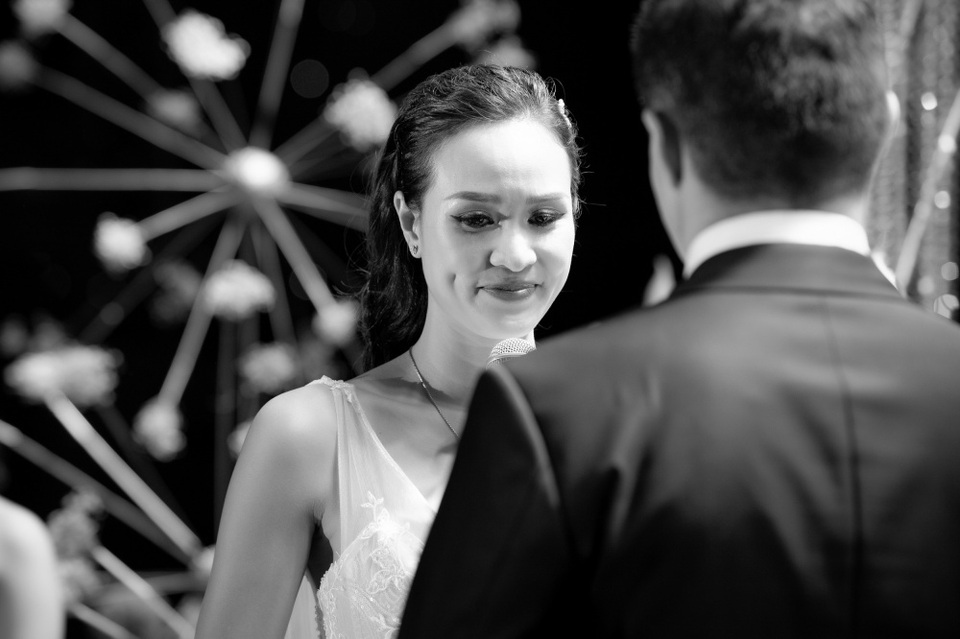 Chồng Tây bật khóc, hứa sẽ yêu thương siêu mẫu Phương Mai đến hết cuộc đời - 2