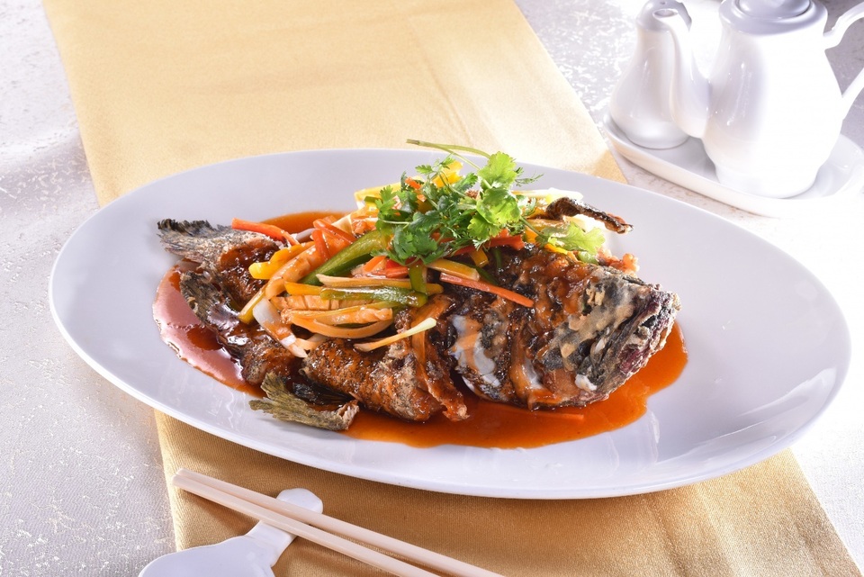 5 cách thưởng thức cá song cực đỉnh vào mùa Hè cùng bếp trưởng khách sạn Hà Nội - 5 5 cách thưởng thức cá song cực đỉnh vào mùa Hè cùng bếp trưởng khách sạn Hà Nội - 5