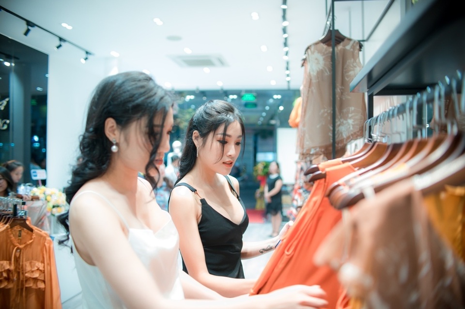 Tổng Công ty Đức Giang ra mắt showroom đầu tiên tại thành phố Đà Nẵng - 3 Tổng Công ty Đức Giang ra mắt showroom đầu tiên tại thành phố Đà Nẵng - 3