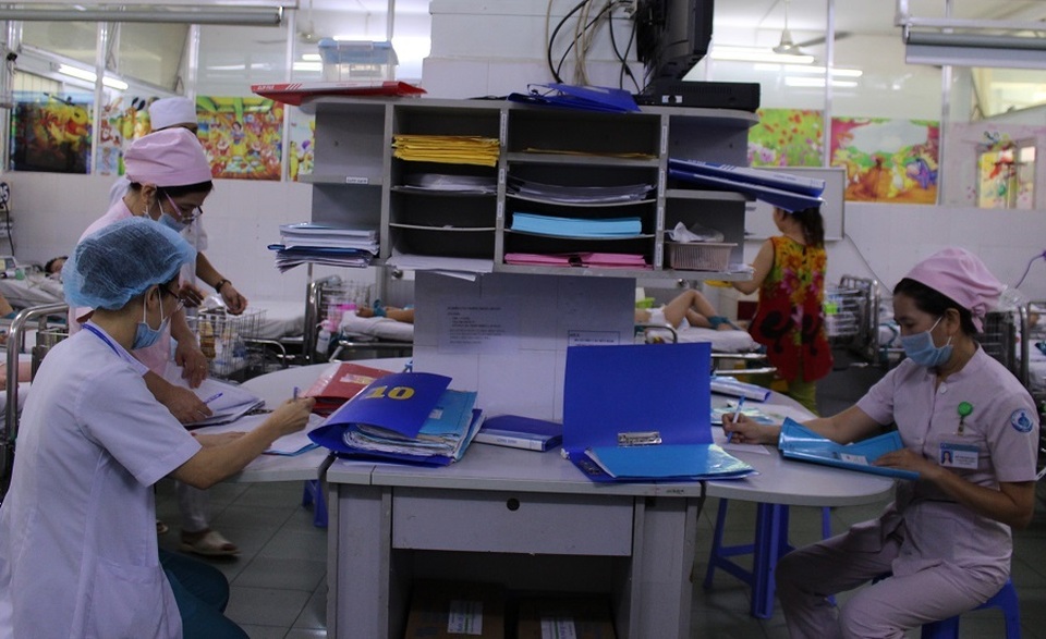 “Phủ sóng” hồ sơ sức khỏe điện tử cho toàn dân - 1 “Phủ sóng” hồ sơ sức khỏe điện tử cho toàn dân - 1
