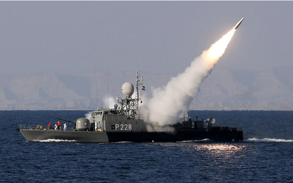 Iran cảnh báo phong tỏa eo biển chiến lược, đòi Mỹ rời khỏi khu vực - 1 Iran cảnh báo phong tỏa eo biển chiến lược, đòi Mỹ rời khỏi khu vực - 1