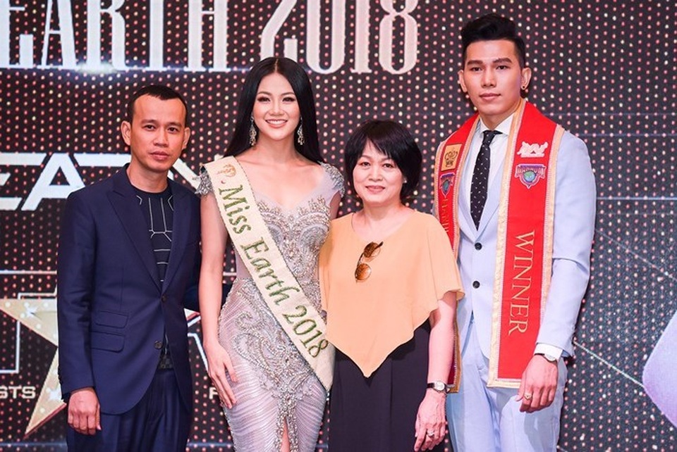 “Trùm Hoa hậu” Phúc Nguyễn tung hợp đồng chứng minh Mâu Thuỷ bịa chuyện, tiết lộ sốc về Phương Khánh - 8 “Trùm Hoa hậu” Phúc Nguyễn tung hợp đồng chứng minh Mâu Thuỷ bịa chuyện, tiết lộ sốc về Phương Khánh - 8
