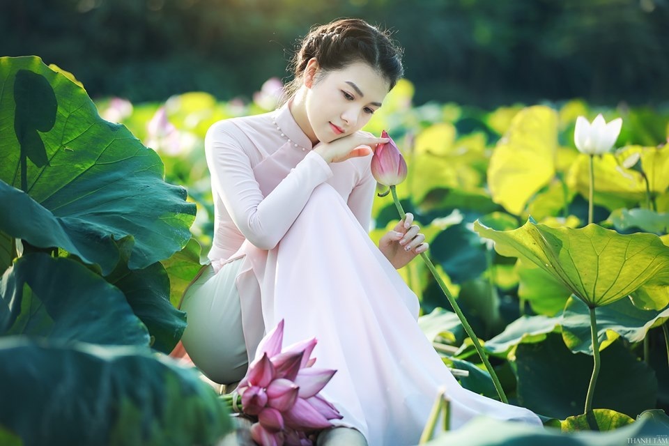 Cận cảnh nhan sắc của bà mẹ hai con trẻ trung xinh đẹp như gái tuổi 18 - 2 Cận cảnh nhan sắc của bà mẹ hai con trẻ trung xinh đẹp như gái tuổi 18 - 2