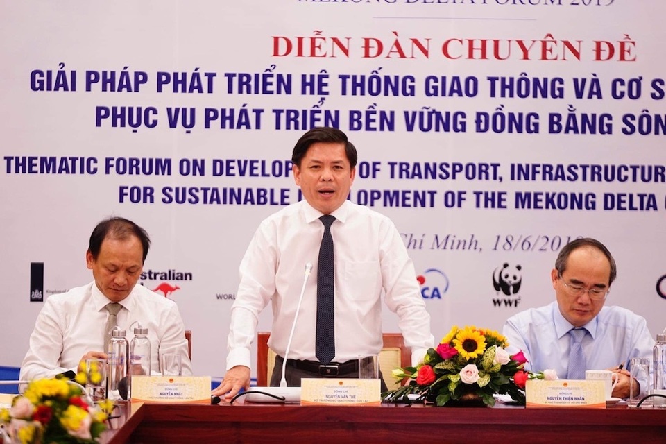 Bộ trưởng GTVT: Đầu tư hạ tầng là điểm nghẽn của 2 vùng kinh tế trọng điểm - 5 Bộ trưởng GTVT: Đầu tư hạ tầng là điểm nghẽn của 2 vùng kinh tế trọng điểm - 5