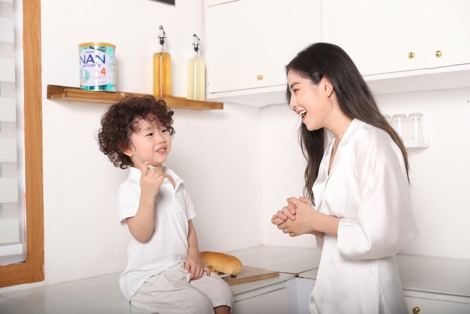 Chuyên gia dinh dưỡng Anh Nguyễn: “Đừng bỏ lỡ cơ hội giúp con tăng cường sức đề kháng tự nhiên” - 2 Chuyên gia dinh dưỡng Anh Nguyễn: “Đừng bỏ lỡ cơ hội giúp con tăng cường sức đề kháng tự nhiên” - 2