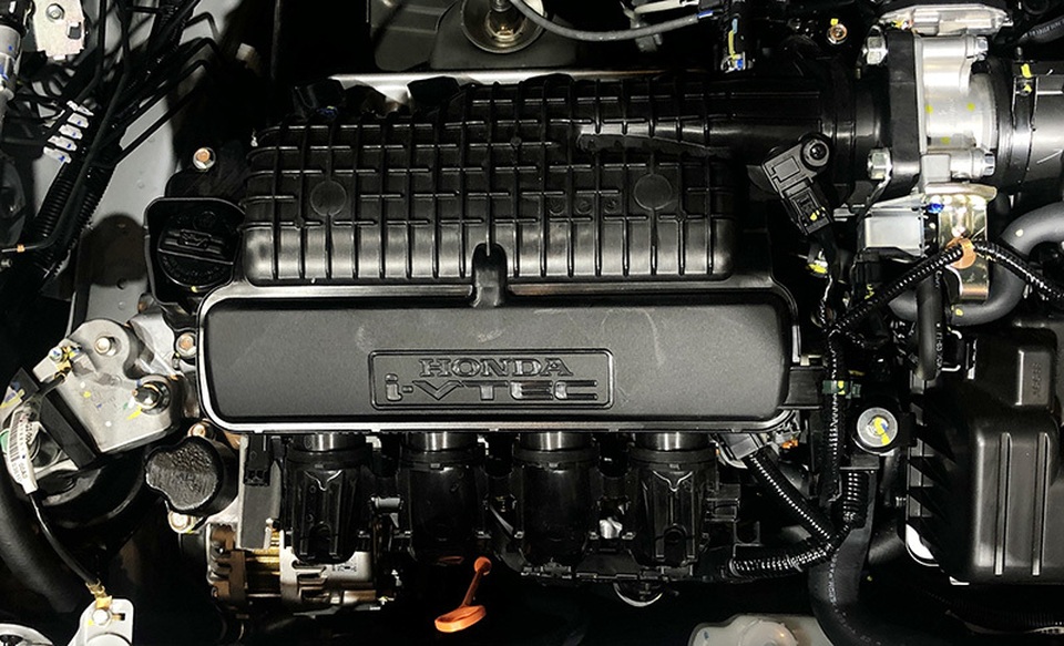 Nóng bỏng phân khúc xe đô thị: Honda Brio chính thức ra mắt, giá từ 418 triệu đồng - 10 Nóng bỏng phân khúc xe đô thị: Honda Brio chính thức ra mắt, giá từ 418 triệu đồng - 10