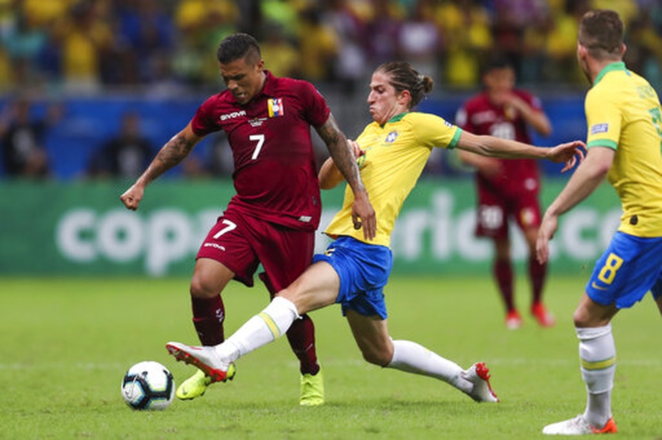 Hai lần VAR từ chối bàn thắng, Brazil hòa cay đắng trước Venezuela - 3 Hai lần VAR từ chối bàn thắng, Brazil hòa cay đắng trước Venezuela - 3