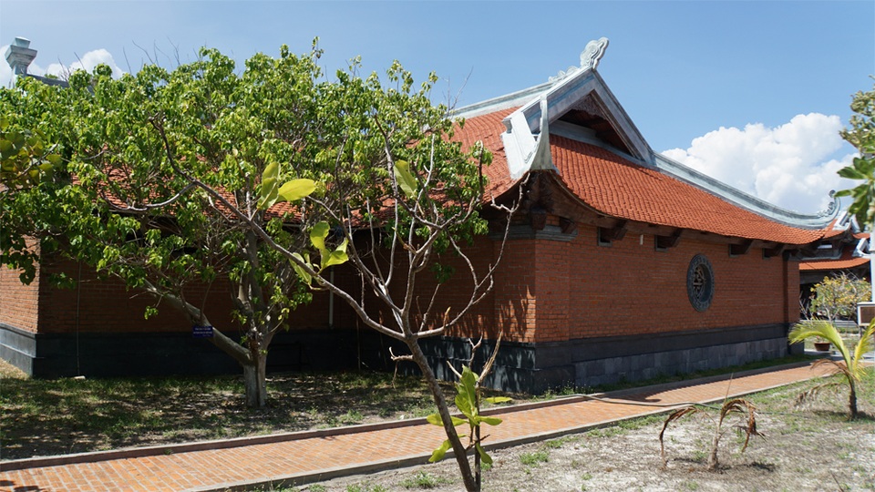 Chuyện những người bắt bệnh ông trời ở quần đảo Trường Sa - 18 Chuyện những người bắt bệnh ông trời ở quần đảo Trường Sa - 18