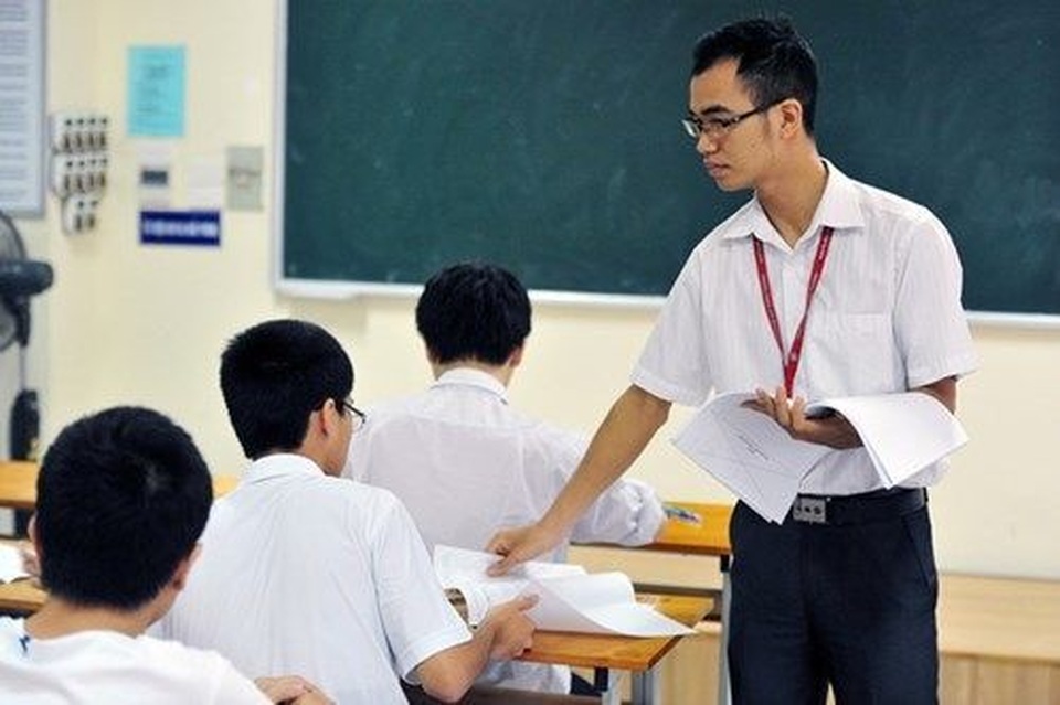 Xử lý nghiêm khắc cán bộ tham gia làm thi vi phạm Quy chế thi - 1 Xử lý nghiêm khắc cán bộ tham gia làm thi vi phạm Quy chế thi - 1