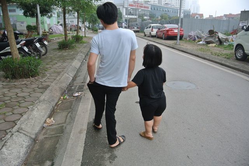 Bạn đọc Dân trí tiếp tục giúp đỡ bé gái bị teo mật bẩm sinh gần 28 triệu đồng - 2 Bạn đọc Dân trí tiếp tục giúp đỡ bé gái bị teo mật bẩm sinh gần 28 triệu đồng - 2