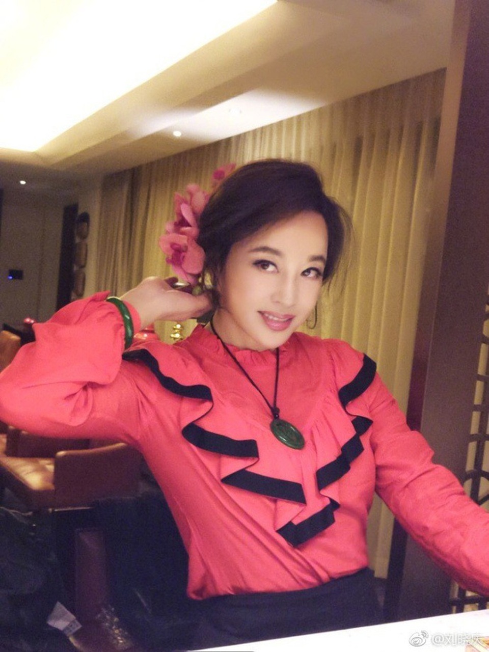 Gương mặt ngày càng cứng đơ tới khó hiểu của mỹ nhân Lưu Hiểu Khánh - 16 Gương mặt ngày càng cứng đơ tới khó hiểu của mỹ nhân Lưu Hiểu Khánh - 16