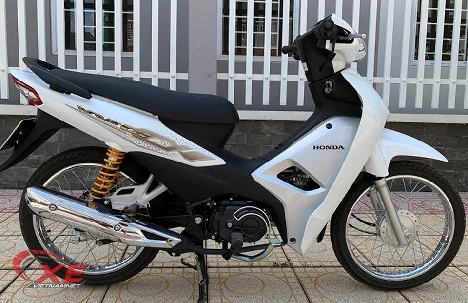 Khó tin xe Honda Wave 2017 giá 350 triệu đồng đắt nhất từng thấy - 4 Khó tin xe Honda Wave 2017 giá 350 triệu đồng đắt nhất từng thấy - 4