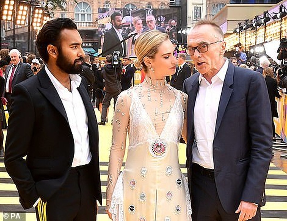 Lọ Lem Lily James điệu đà như công chúa - 14 Lọ Lem Lily James điệu đà như công chúa - 14