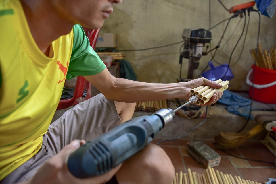 Mục sở thị quy trình làm ống hút tre xuất khẩu mang về tiền tỷ mỗi tháng của 8X Việt - 10 Mục sở thị quy trình làm ống hút tre xuất khẩu mang về tiền tỷ mỗi tháng của 8X Việt - 10