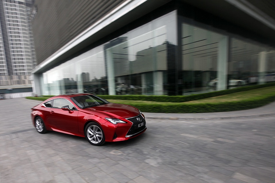 Lexus RC 2019 - Khi người Nhật làm xe thể thao hạng sang - 17 Lexus RC 2019 - Khi người Nhật làm xe thể thao hạng sang - 17