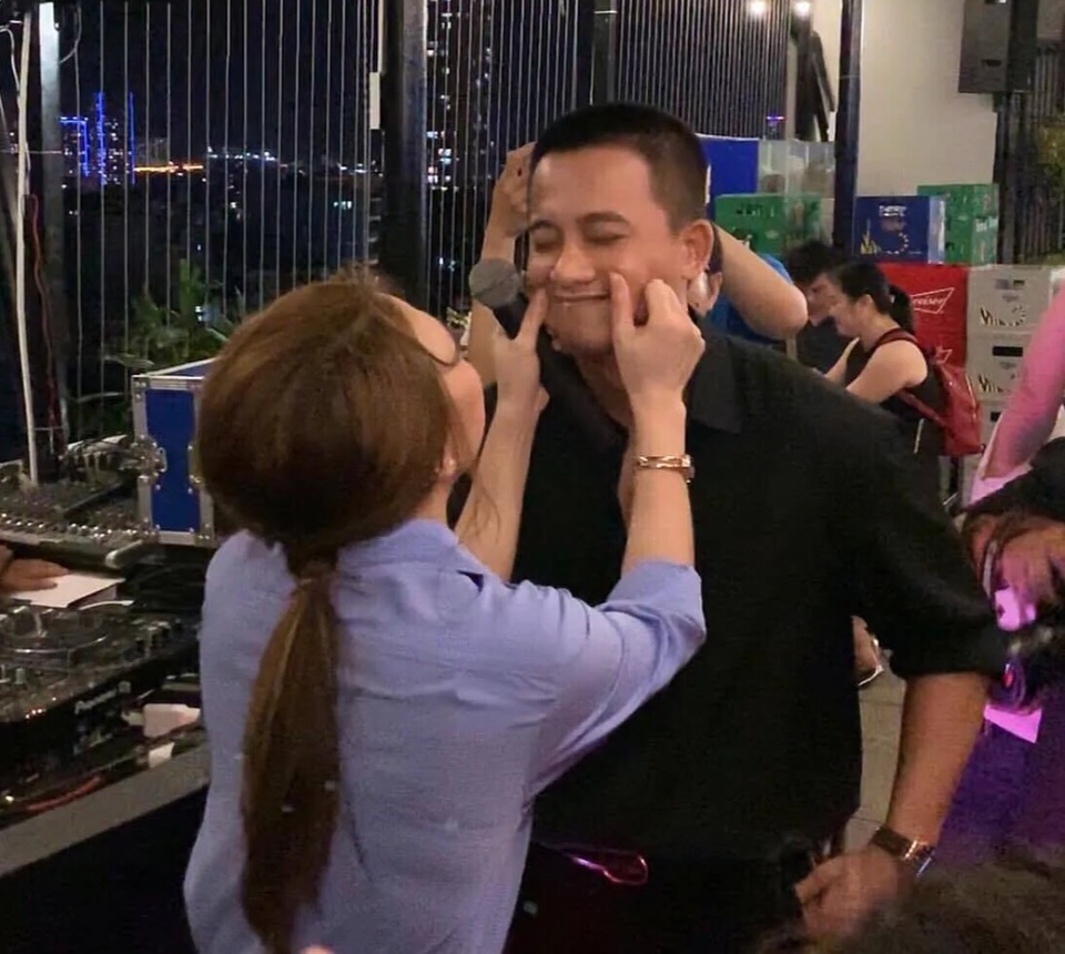 Mỹ Tâm: “Tôi muốn xin lỗi Mai Tài Phến khi bị công kích vì tôi” - 2 Mỹ Tâm: “Tôi muốn xin lỗi Mai Tài Phến khi bị công kích vì tôi” - 2