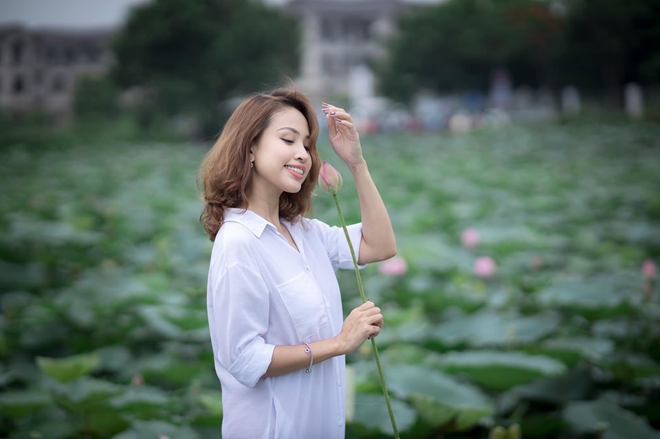 3 hot girl đời đầu từng là biểu tượng nhan sắc nhưng lận đận tình duyên - 14 3 hot girl đời đầu từng là biểu tượng nhan sắc nhưng lận đận tình duyên - 14