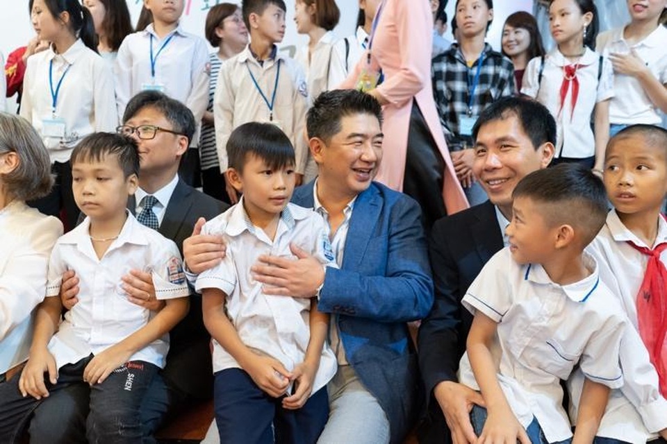 BAEMIN đóng góp học bổng trị giá 1 tỷ đồng vì tương lại trẻ em Việt - 1 BAEMIN đóng góp học bổng trị giá 1 tỷ đồng vì tương lại trẻ em Việt - 1