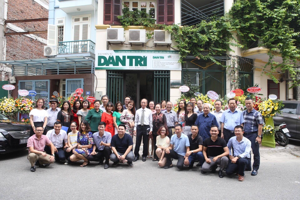 Chủ tịch Hội khuyến học Việt Nam chúc mừng báo Dân trí nhân dịp 21/6 - 2 Chủ tịch Hội khuyến học Việt Nam chúc mừng báo Dân trí nhân dịp 21/6 - 2