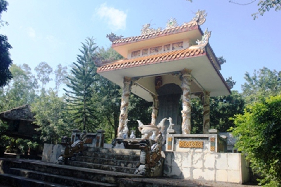 Đầu tư gần 500 tỷ đồng tôn tạo lăng miếu Triệu Tường - 6 Đầu tư gần 500 tỷ đồng tôn tạo lăng miếu Triệu Tường - 6
