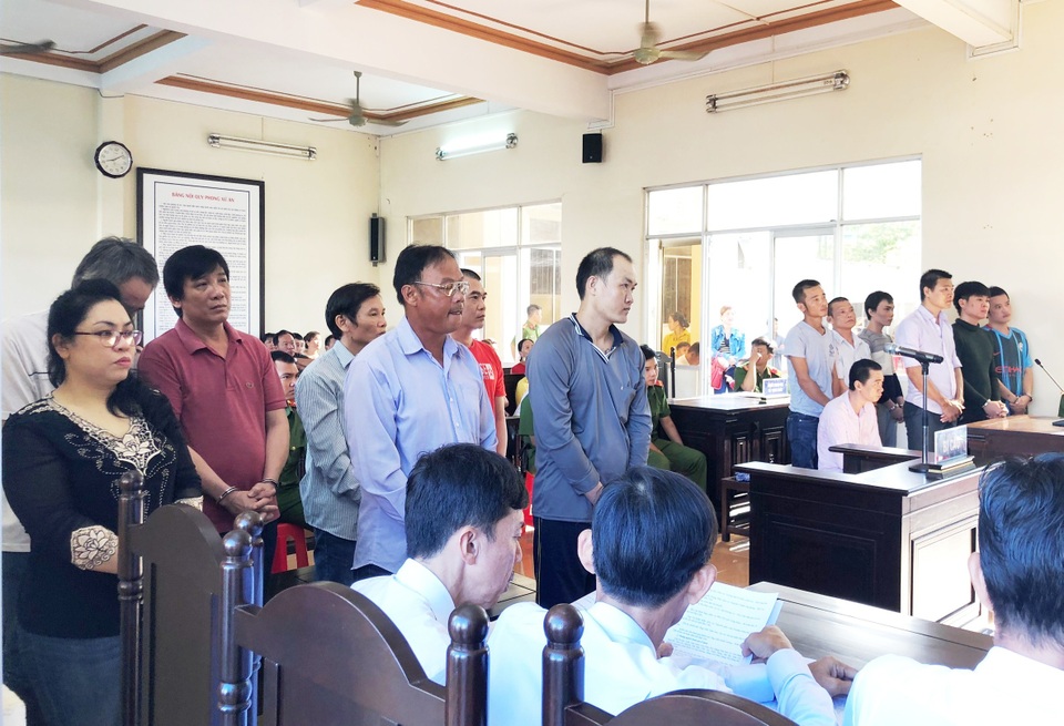 14 đối tượng giả danh nhân viên công ty xổ số miền Bắc lừa cả hội người mù - 1