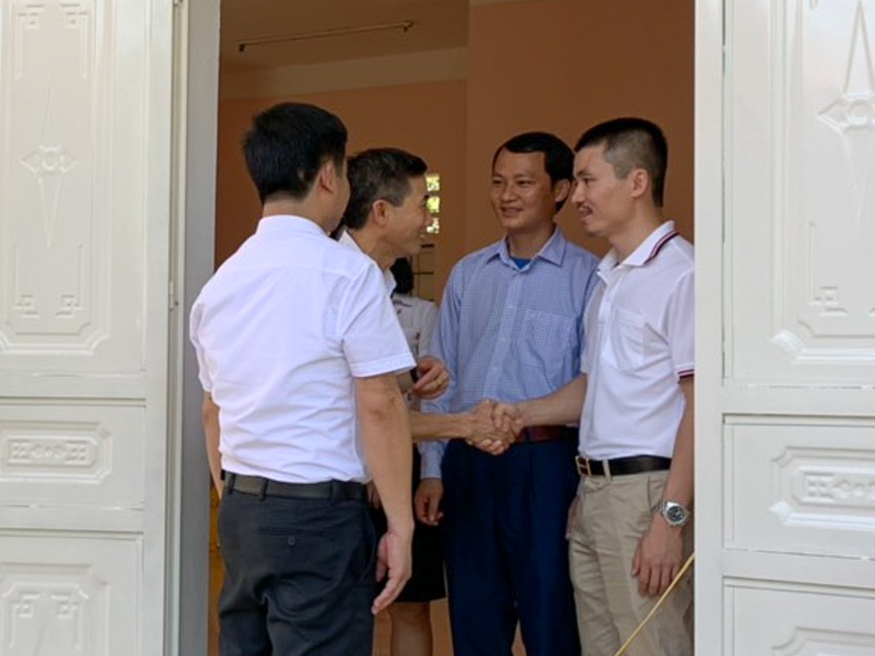 Phòng học Dân trí thứ 24 ra đời, tiếp tục nâng cánh ước mơ trẻ em vùng sâu, vùng xa - 19 Phòng học Dân trí thứ 24 ra đời, tiếp tục nâng cánh ước mơ trẻ em vùng sâu, vùng xa - 19