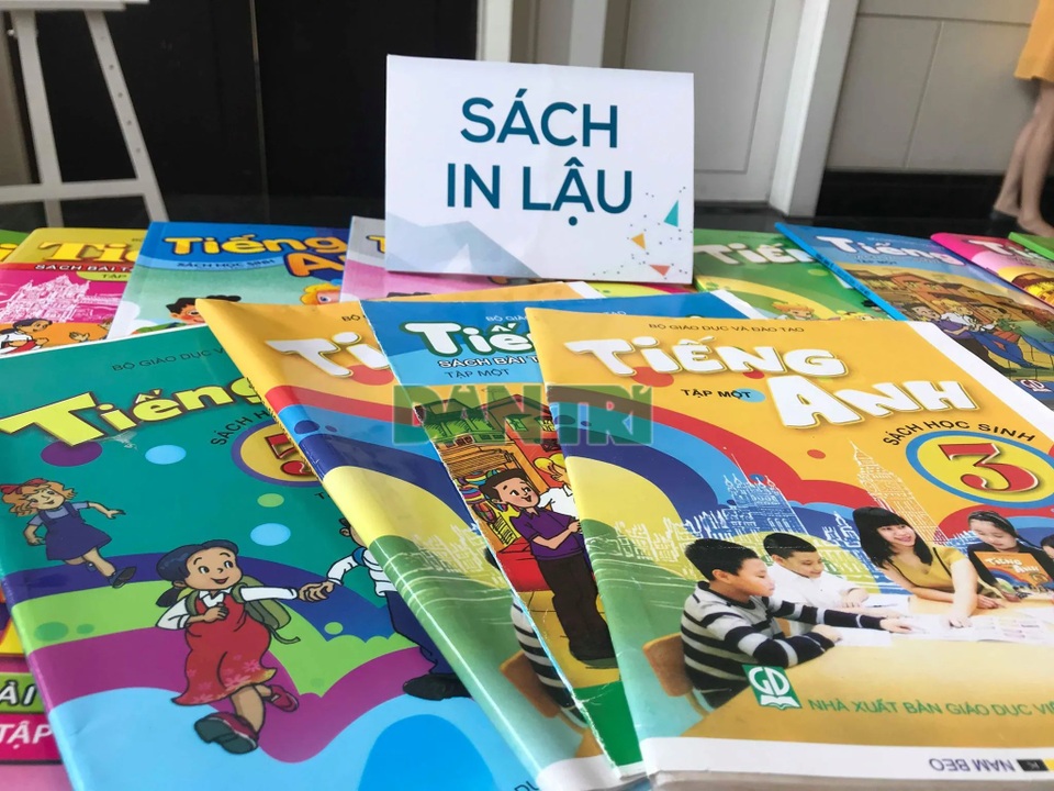 Nhức nhối thị trường SGK lậu đầu năm học mới - 2 Nhức nhối thị trường SGK lậu đầu năm học mới - 2
