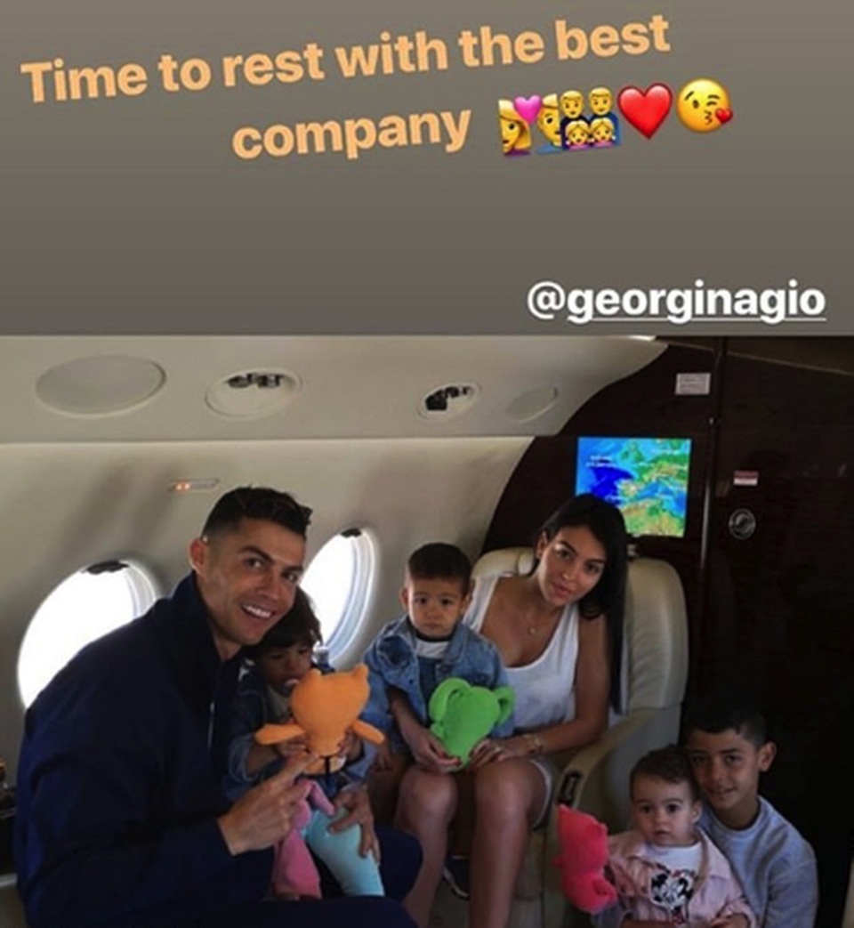 C.Ronaldo tràn đầy năng lượng sau kỳ nghỉ hè cùng gia đình - 5